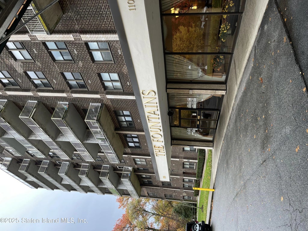 1100 Clove Road 2l, Staten Island