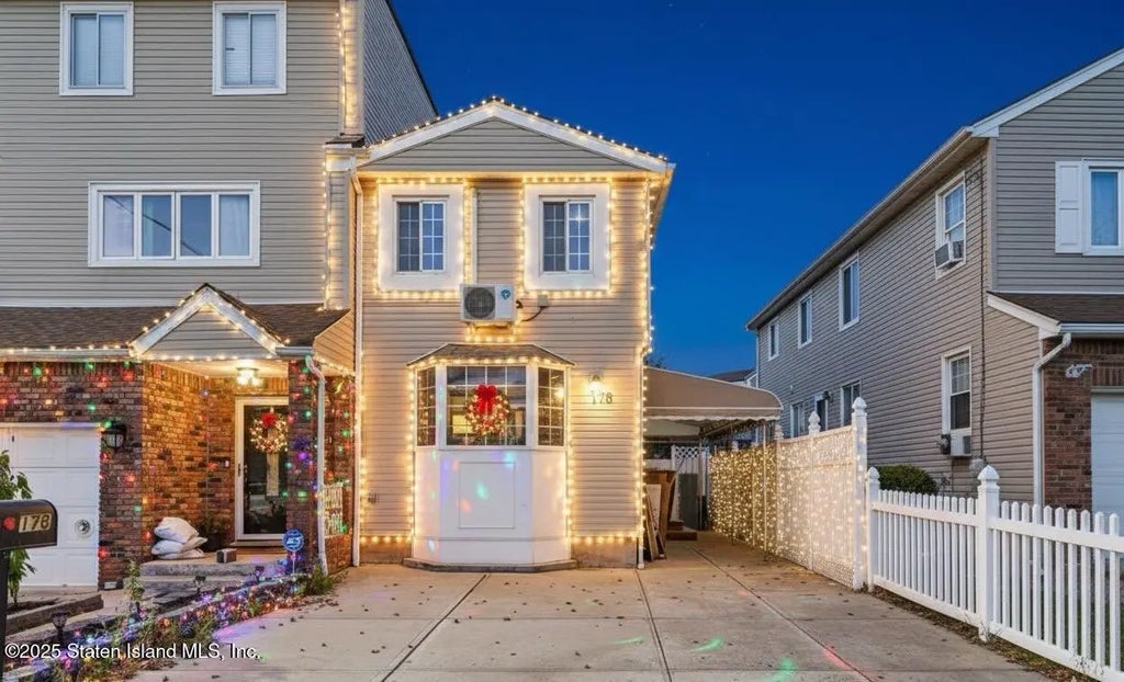 178 Vassar Street, Staten Island