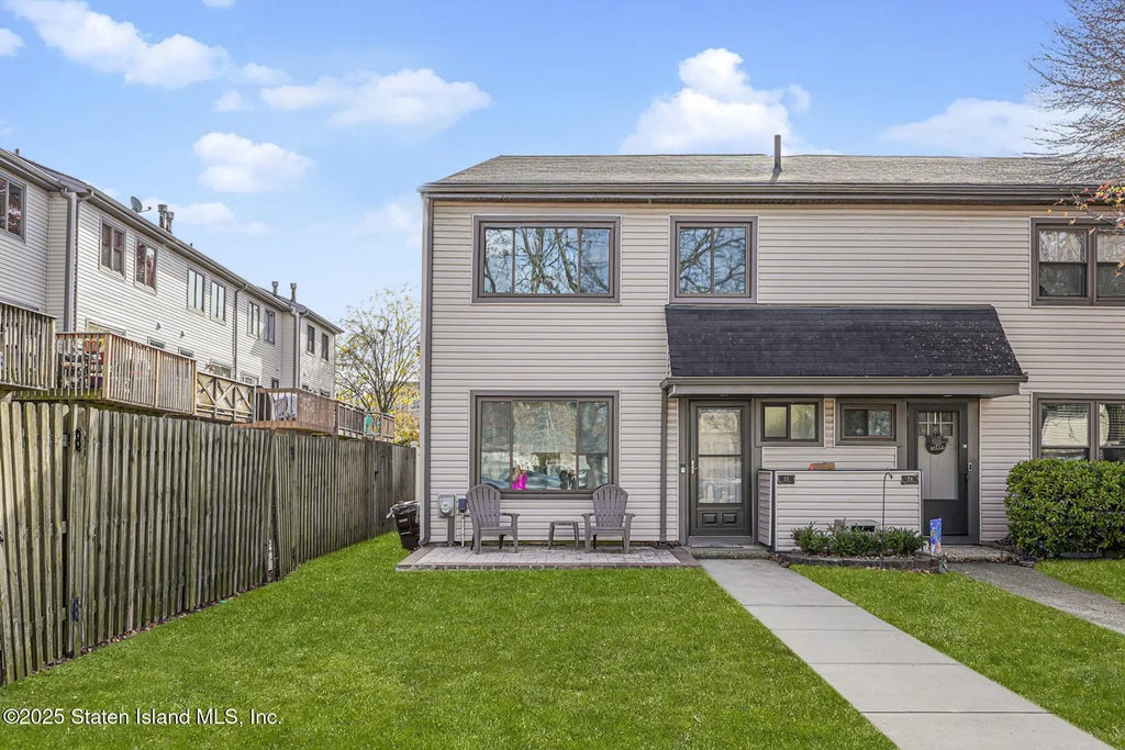 22 Charleston Avenue, Staten Island