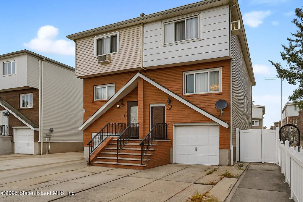 429 Travis Avenue, Staten Island
