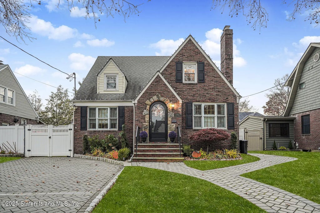 133 Goodwin Avenue, Staten Island