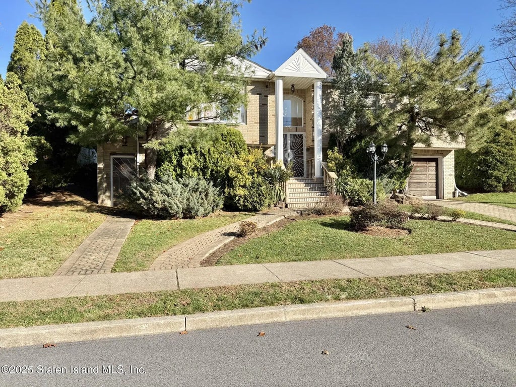 19 Woodlawn Ave, Staten Island