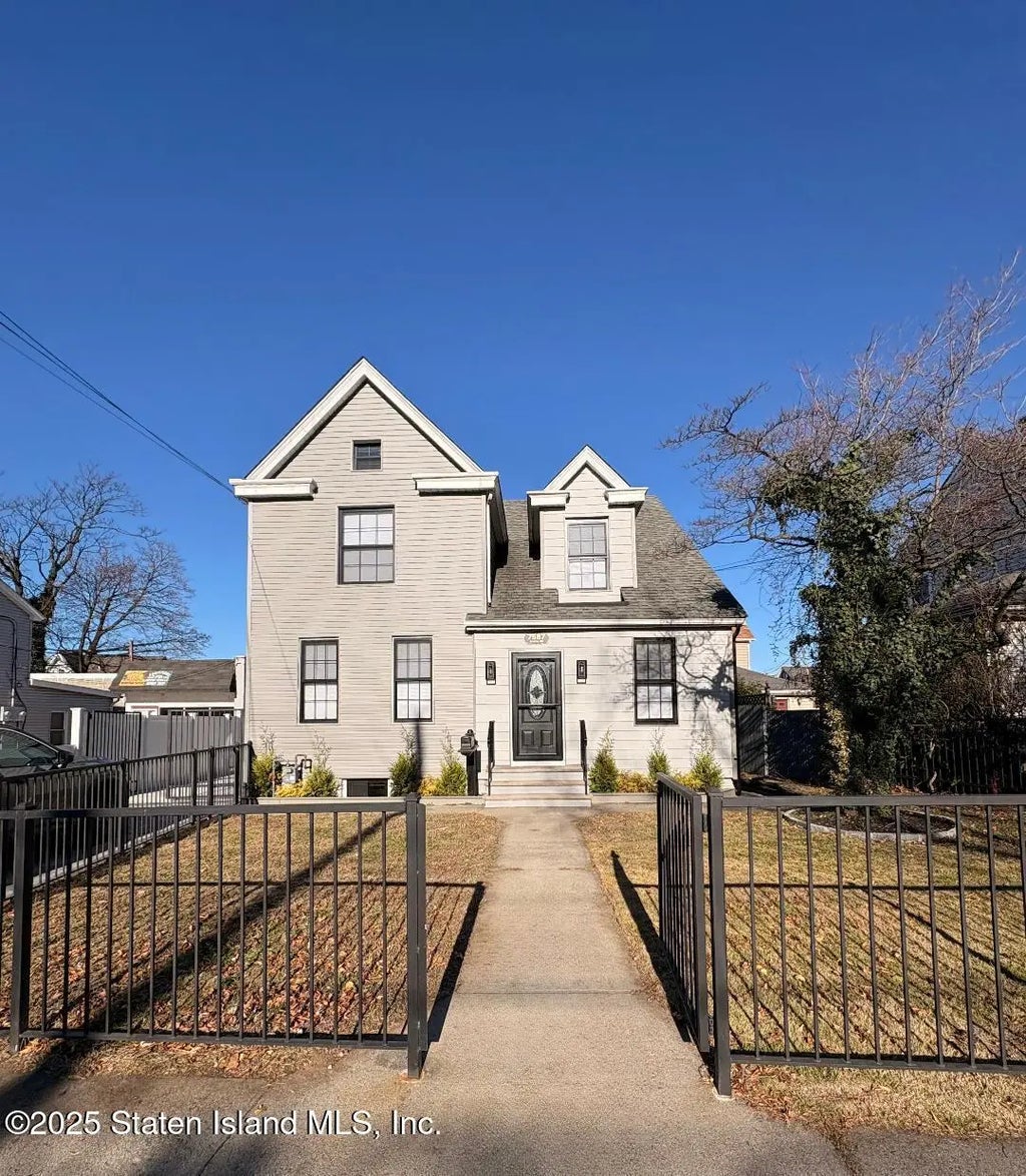 7587 Amboy Road, Staten Island