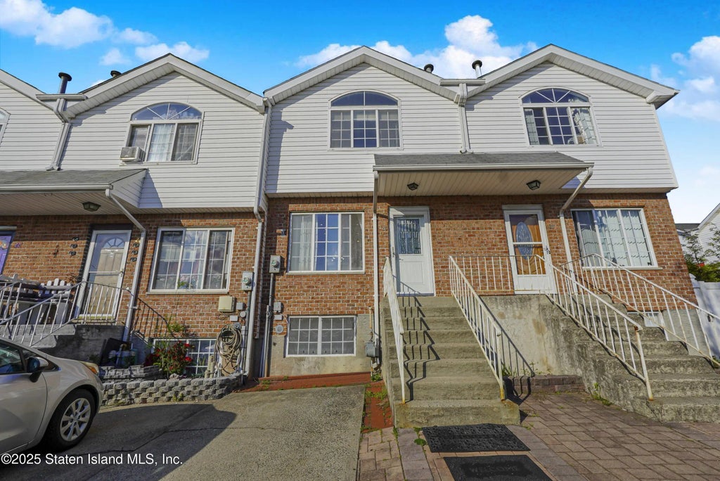 26 Shiloh Street, Staten Island
