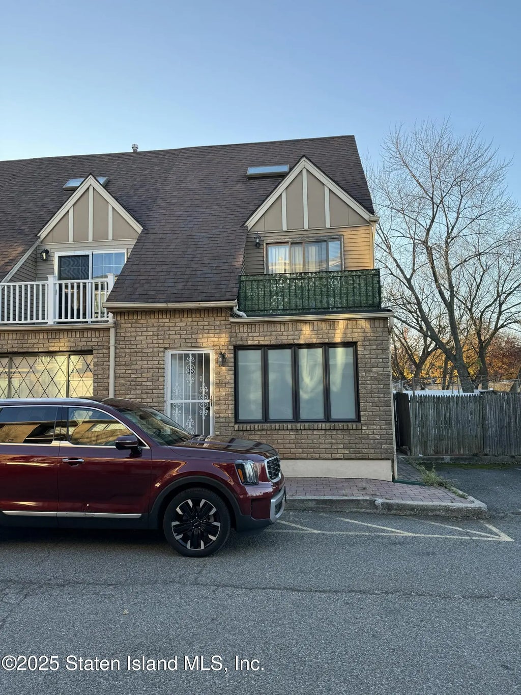 10 Andrea Court, Staten Island