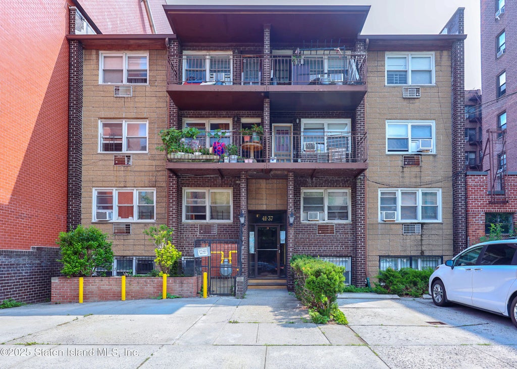 41-37 Parsons Boulevard, Queens