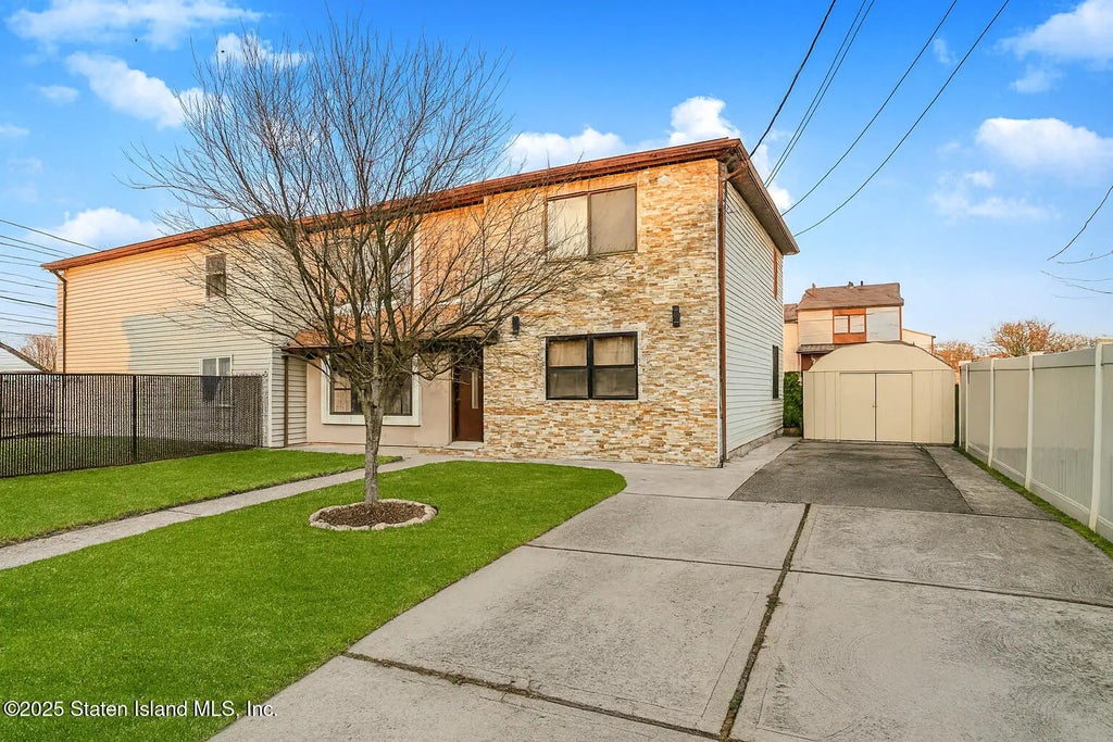 1069 Armstrong Avenue, Staten Island