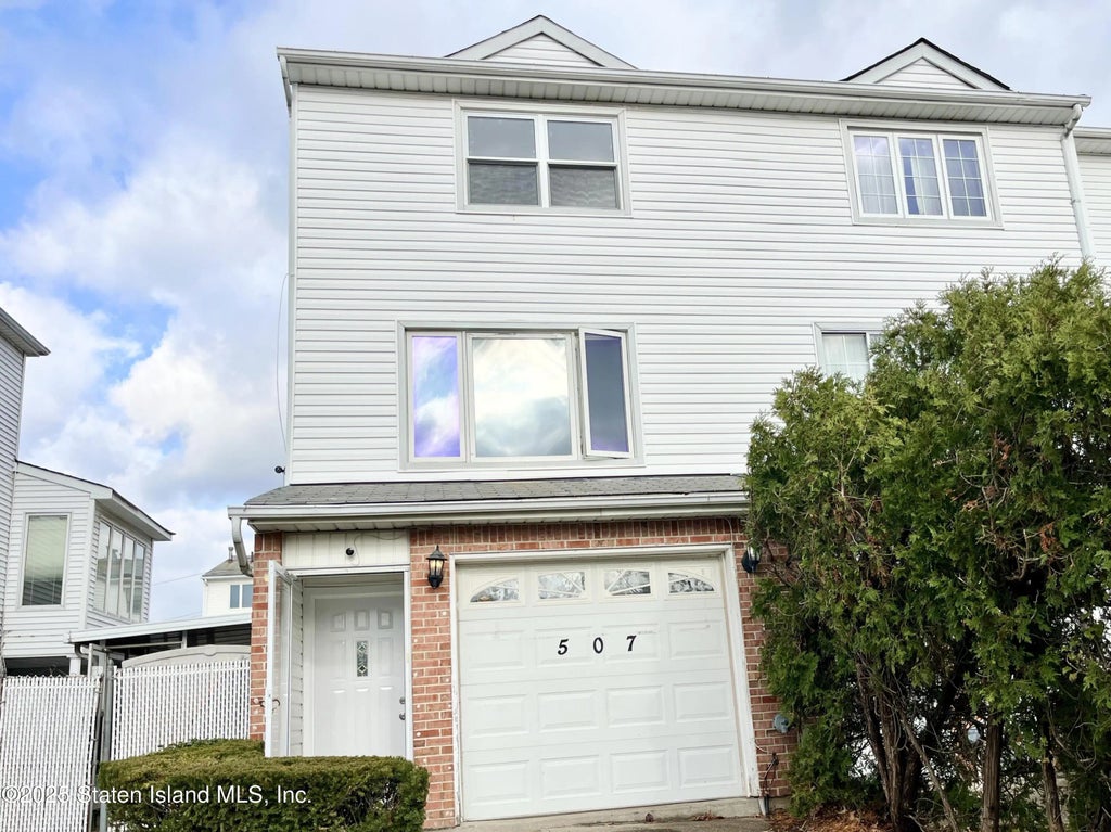 507 Buel Avenue, Staten Island