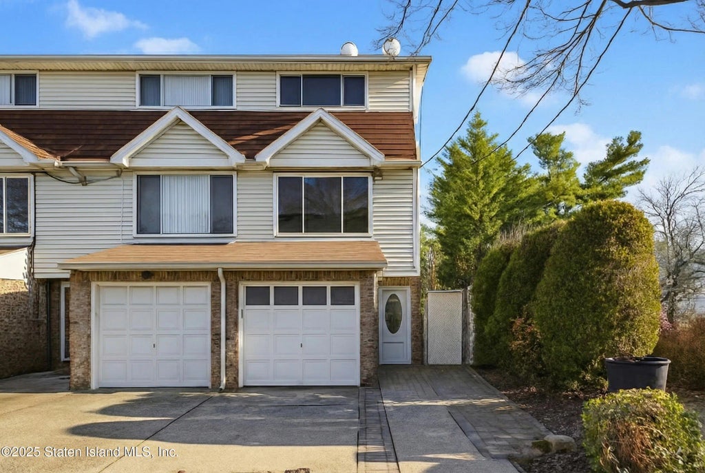 293 Wingham Street, Staten Island