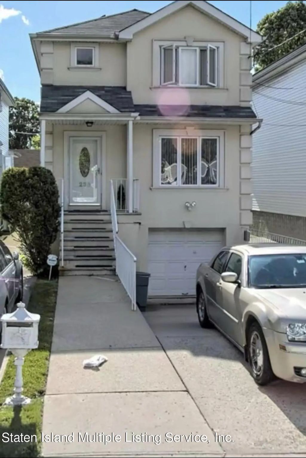 236 Van Pelt Avenue, Staten Island
