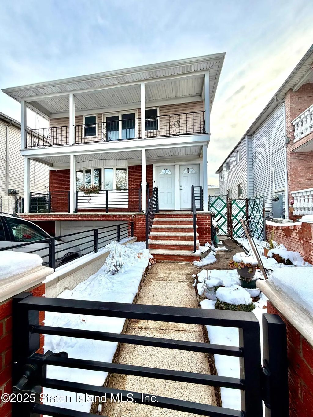 110 Spartan 2, Staten Island