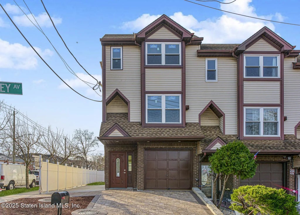 36 Donley Avenue, Staten Island