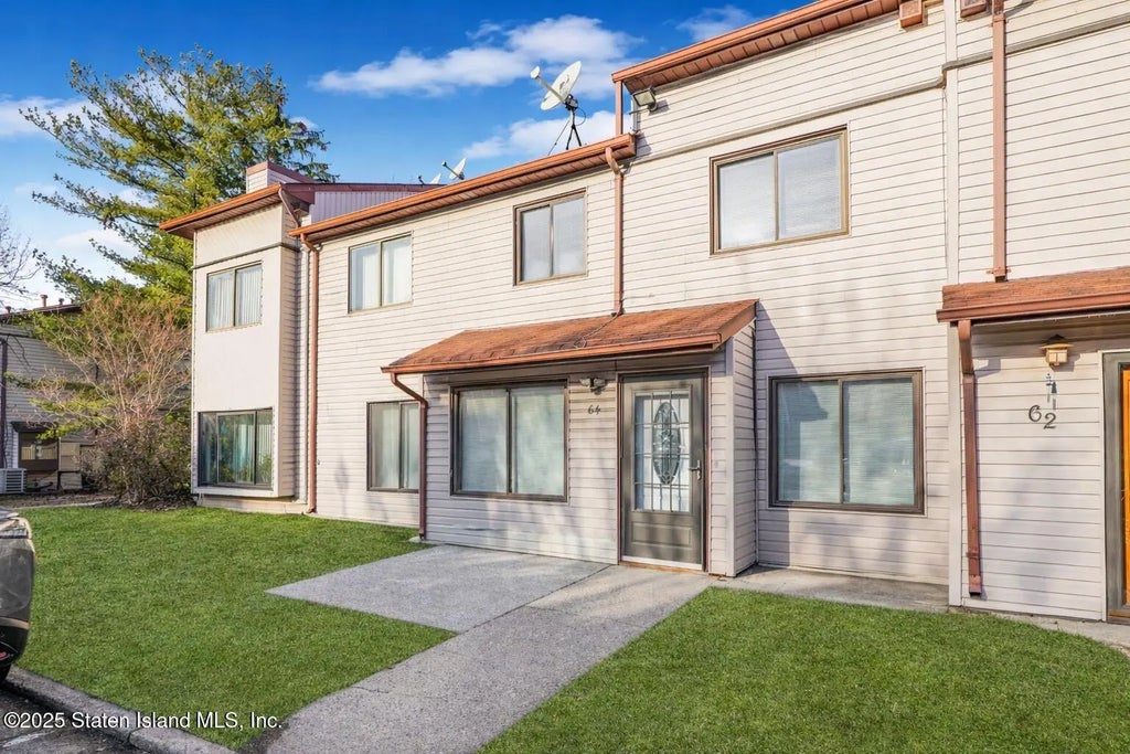 64 Wolkoff Lane, Staten Island