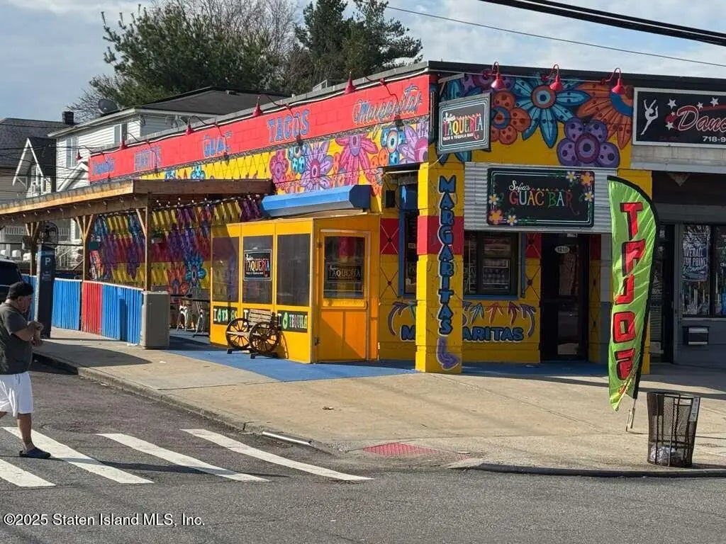 1210 Forest Avenue, Staten Island