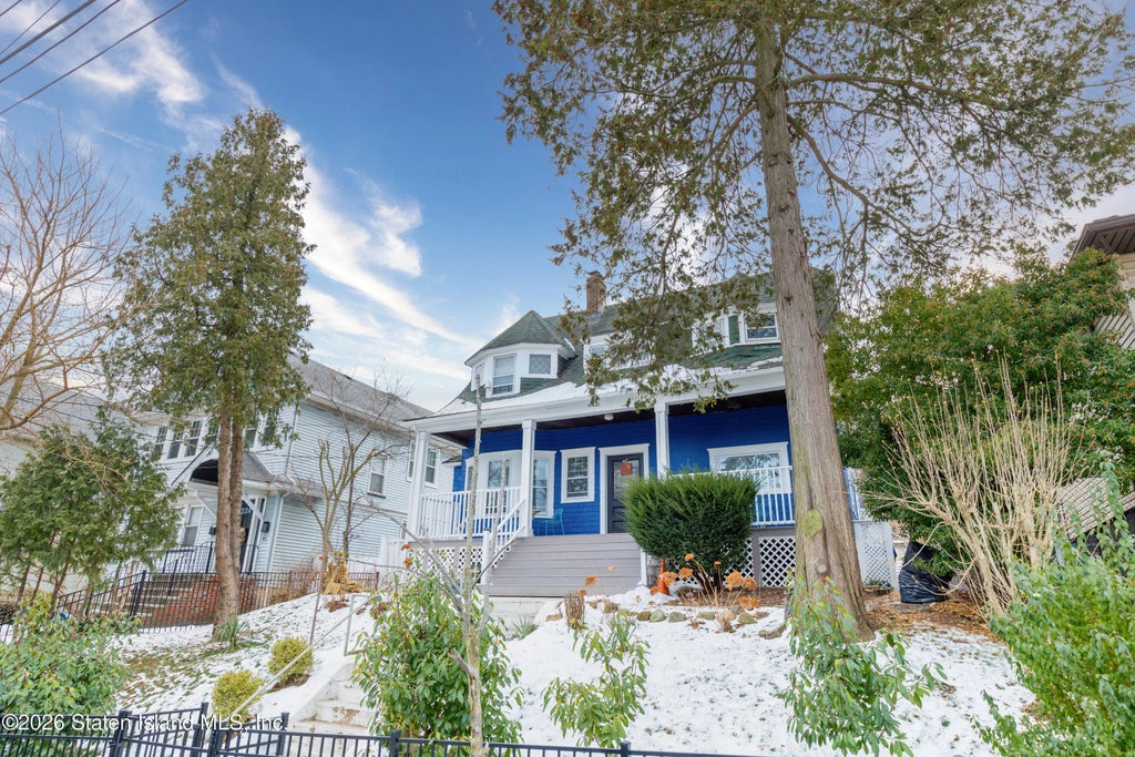 226 Castleton Avenue, Staten Island