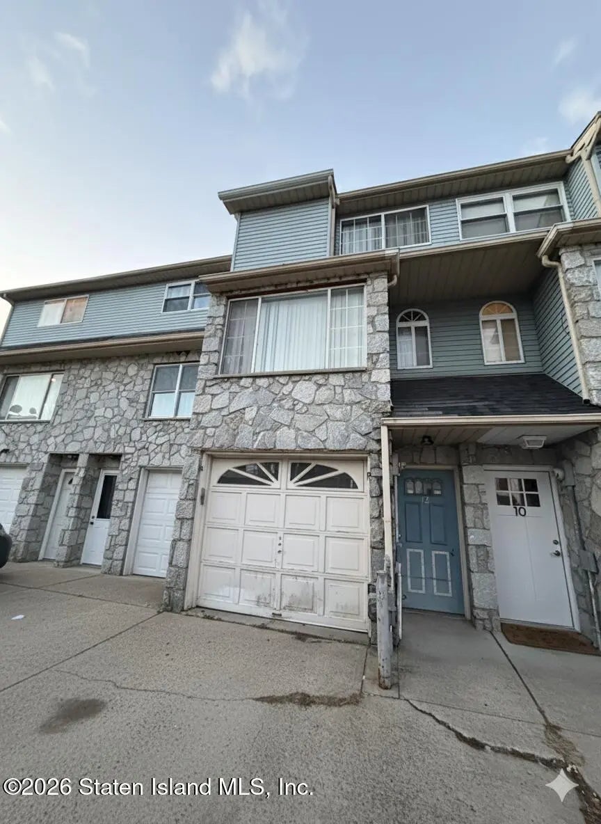 12 Temple Court, Staten Island