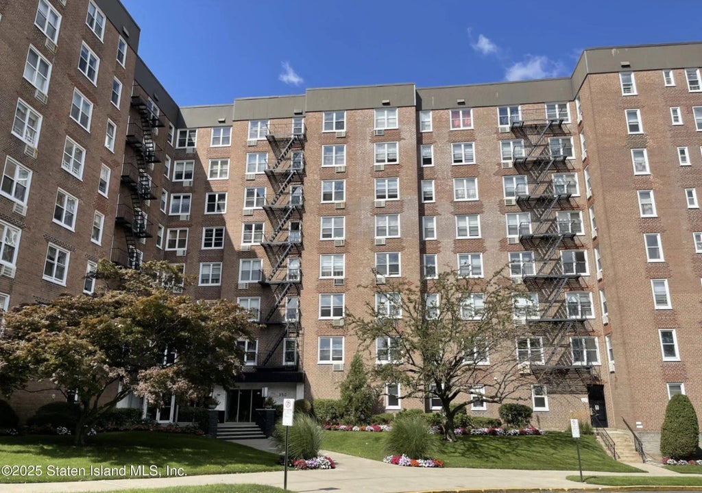 350 Richmond Terrace Terrace 5j, Staten Island