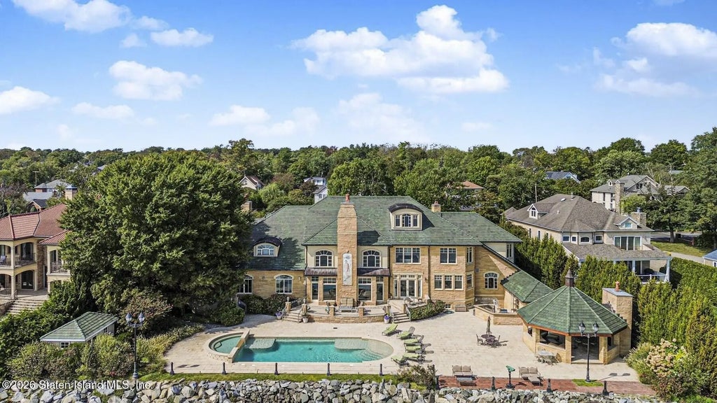 50 Wakefield Road, Staten Island