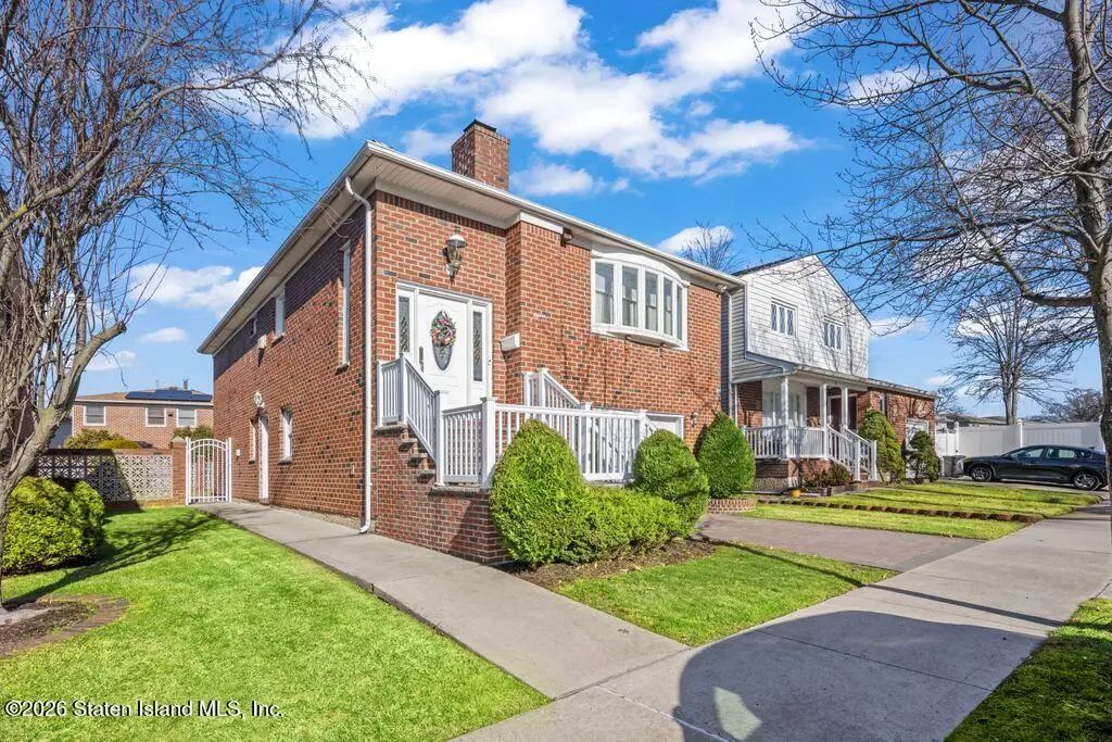 11 Thurston Street, Staten Island