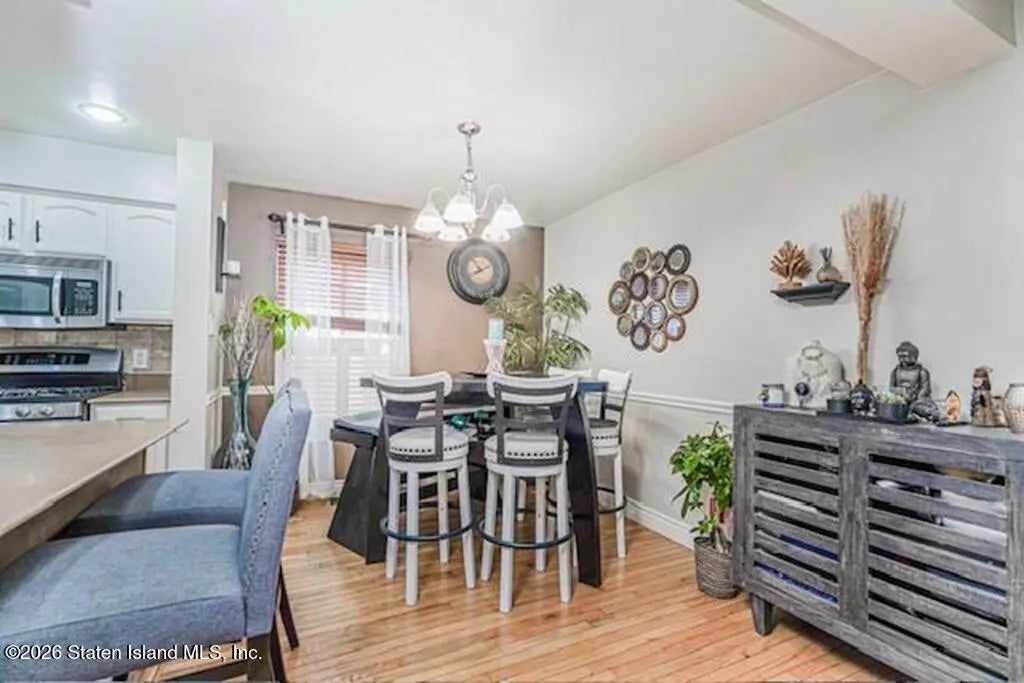 442 Ilyssa Way, Staten Island
