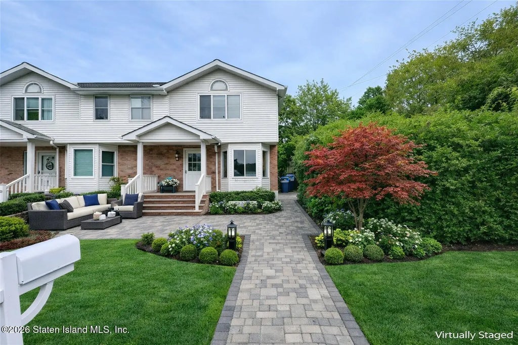 69 Stuyvesant Avenue, Staten Island