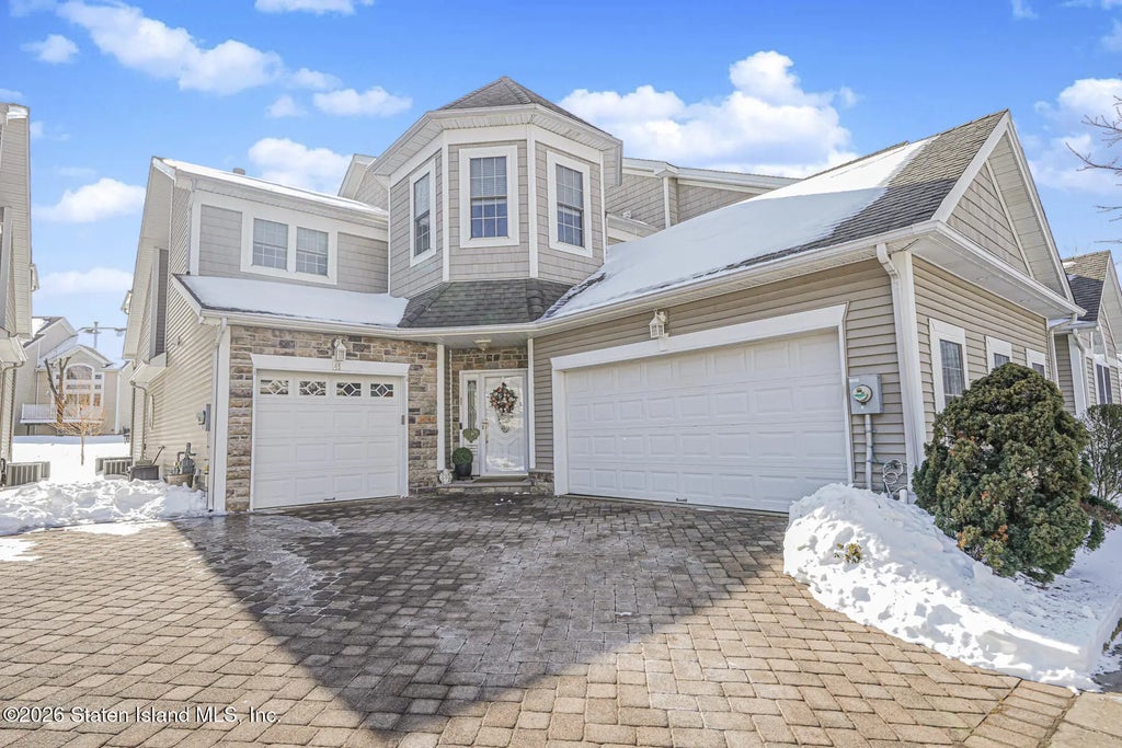 45 Tiller Court, Staten Island