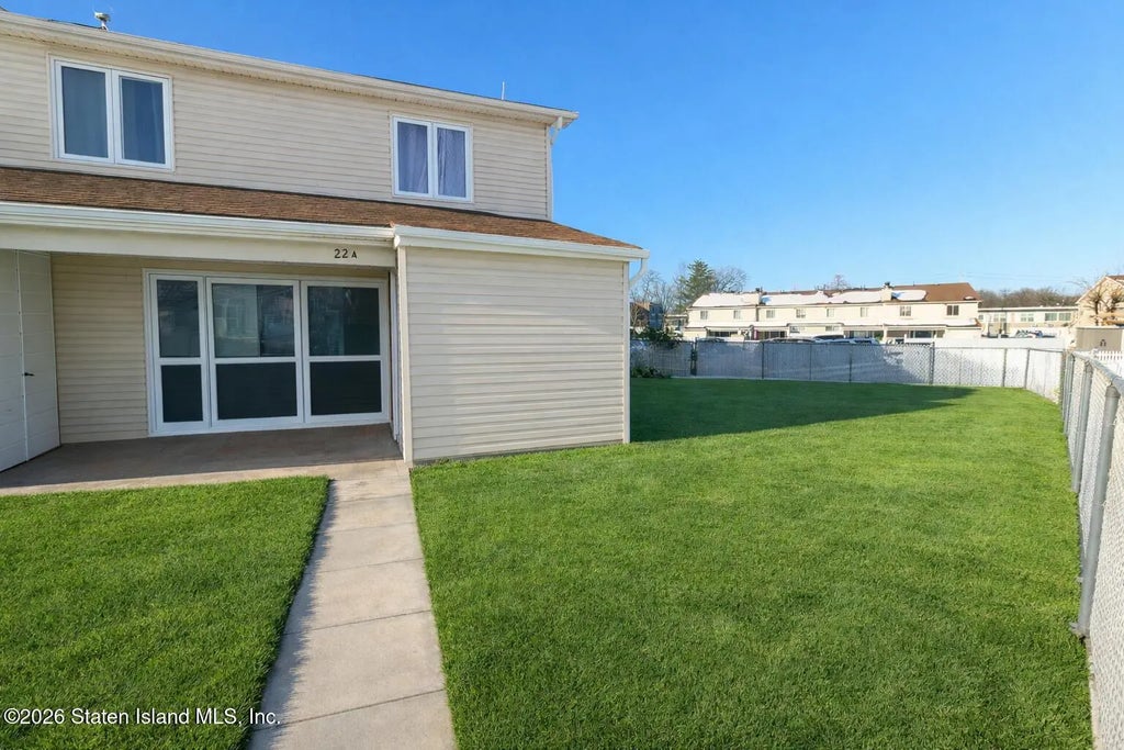 22 Zeck Court A, Staten Island