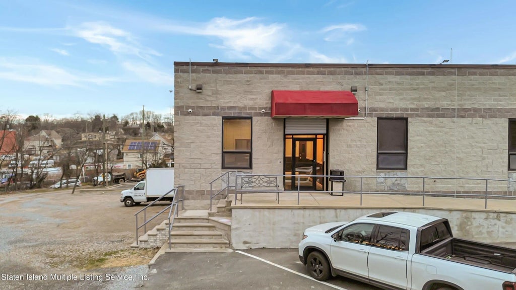 4442 Arthur Kill Road, Staten Island