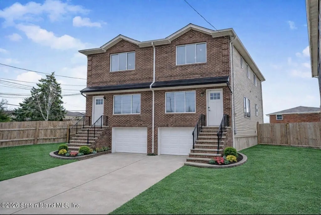376 Atlantic Avenue, Staten Island