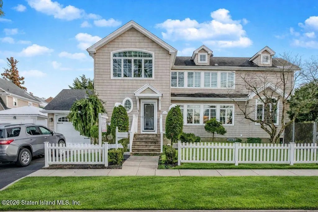 14 Morrison Avenue, Staten Island