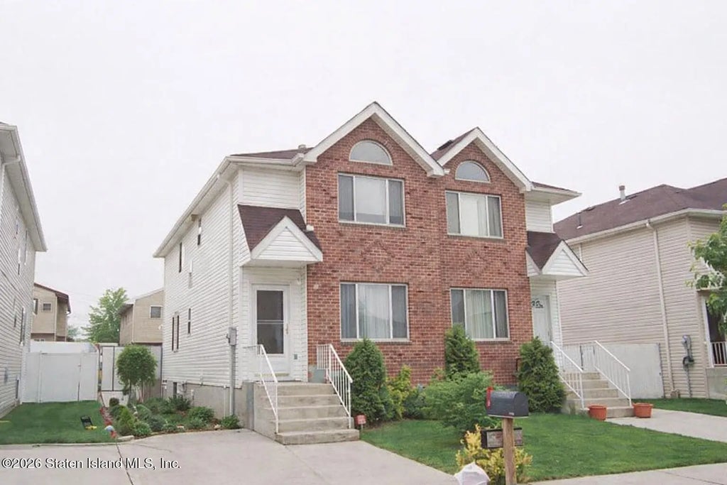 264 Lander Avenue, Staten Island