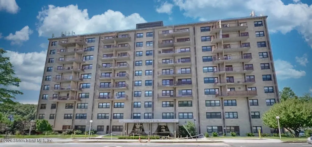 1000 Clove Road 8e, Staten Island