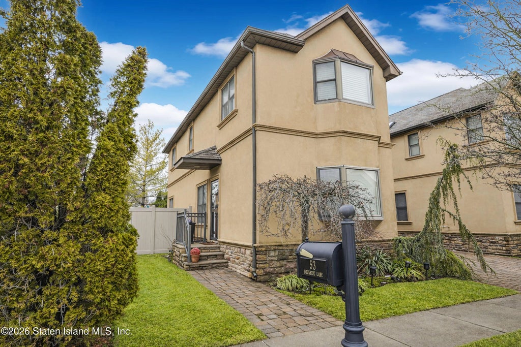 53 Dockside Lane, Staten Island