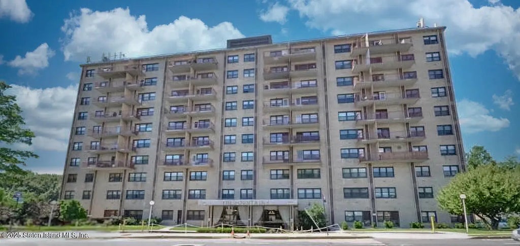 1000 Clove Road 7m, Staten Island