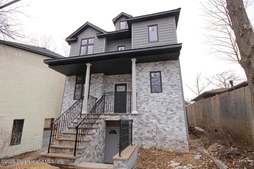 351 Edgegrove Avenue, Staten Island