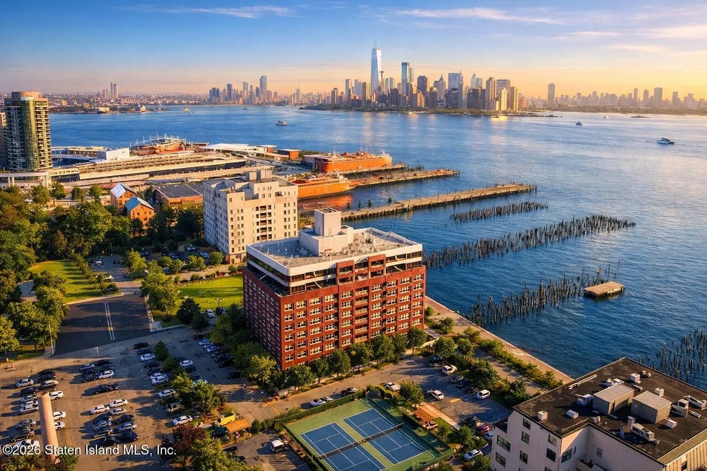 80 Bay Street Landing 6l, Staten Island