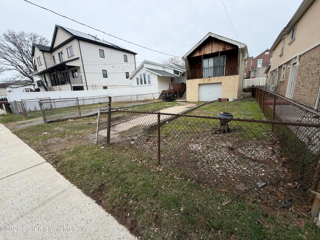 289 Norway Avenue, Staten Island