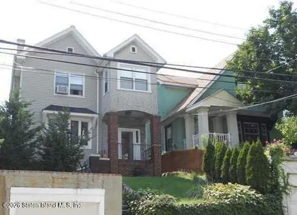 402 Woodstock Avenue, Staten Island
