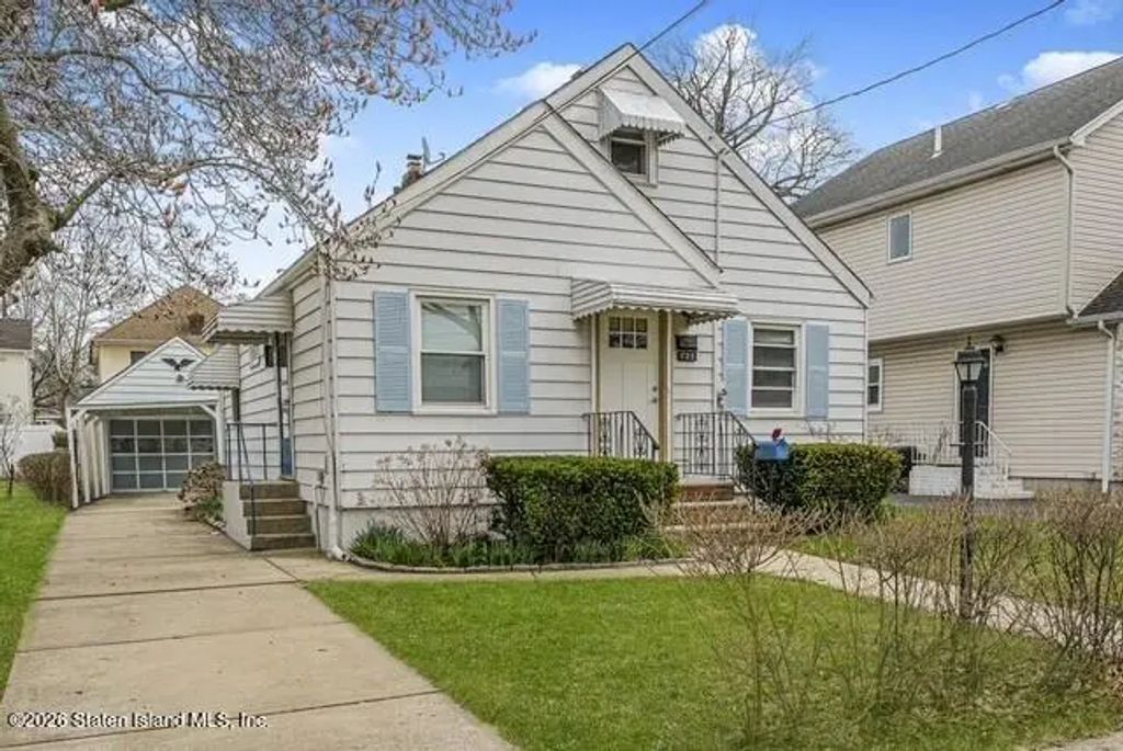 125 Bryson Avenue, Staten Island