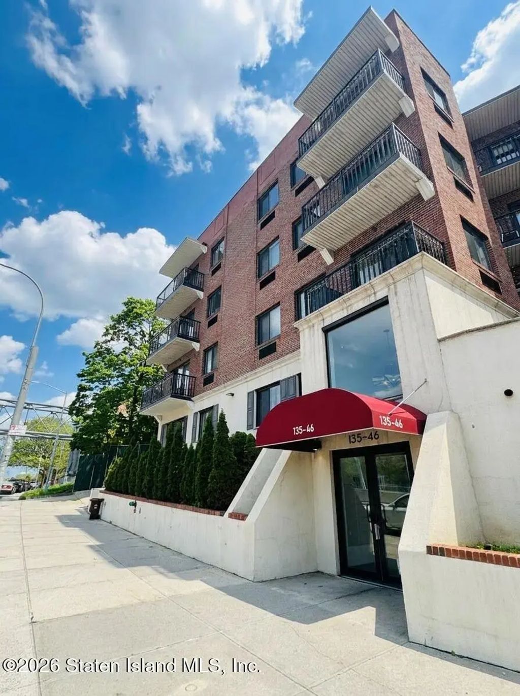 135-46 Grand Central Parkway 2a, Queens