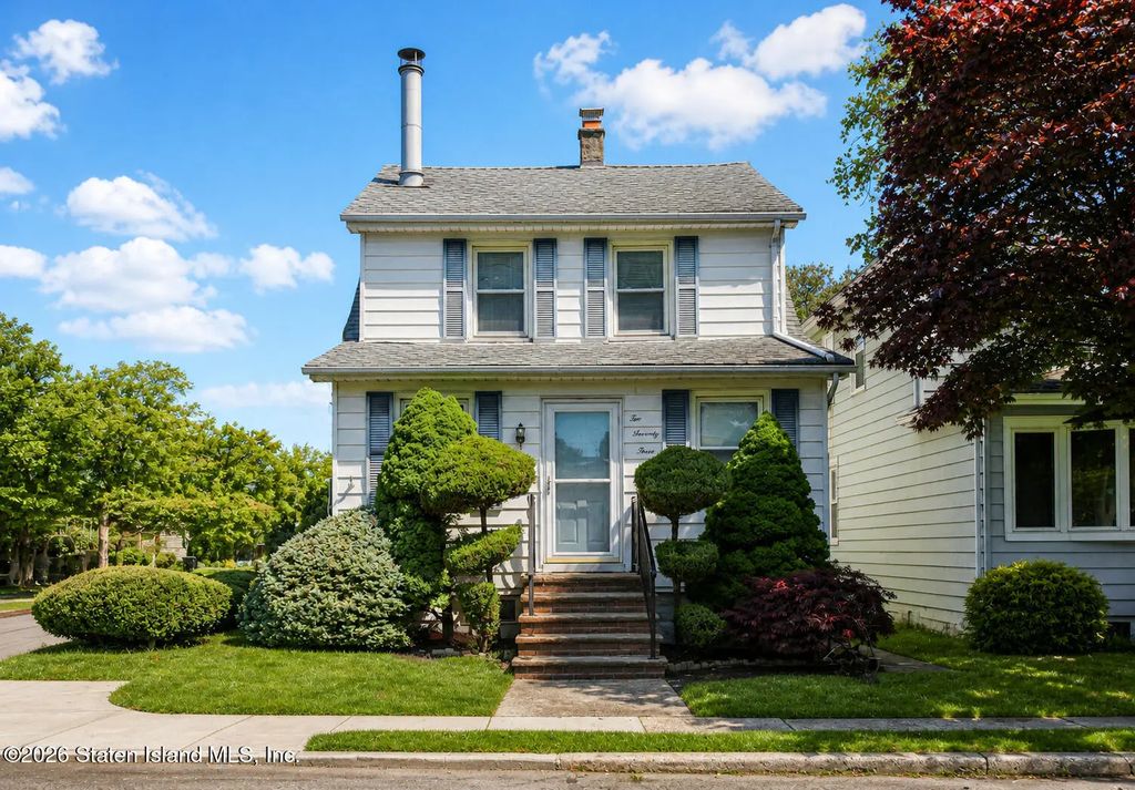 273 Waters Avenue, Staten Island
