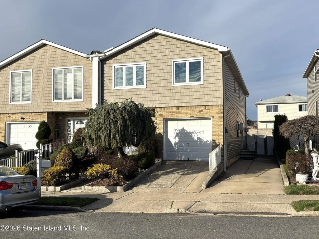 51 Elwood Avenue, Staten Island