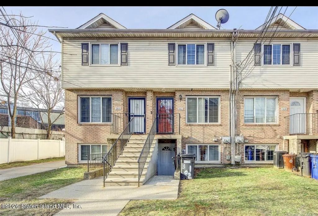 3102 Richmond Terrace, Staten Island