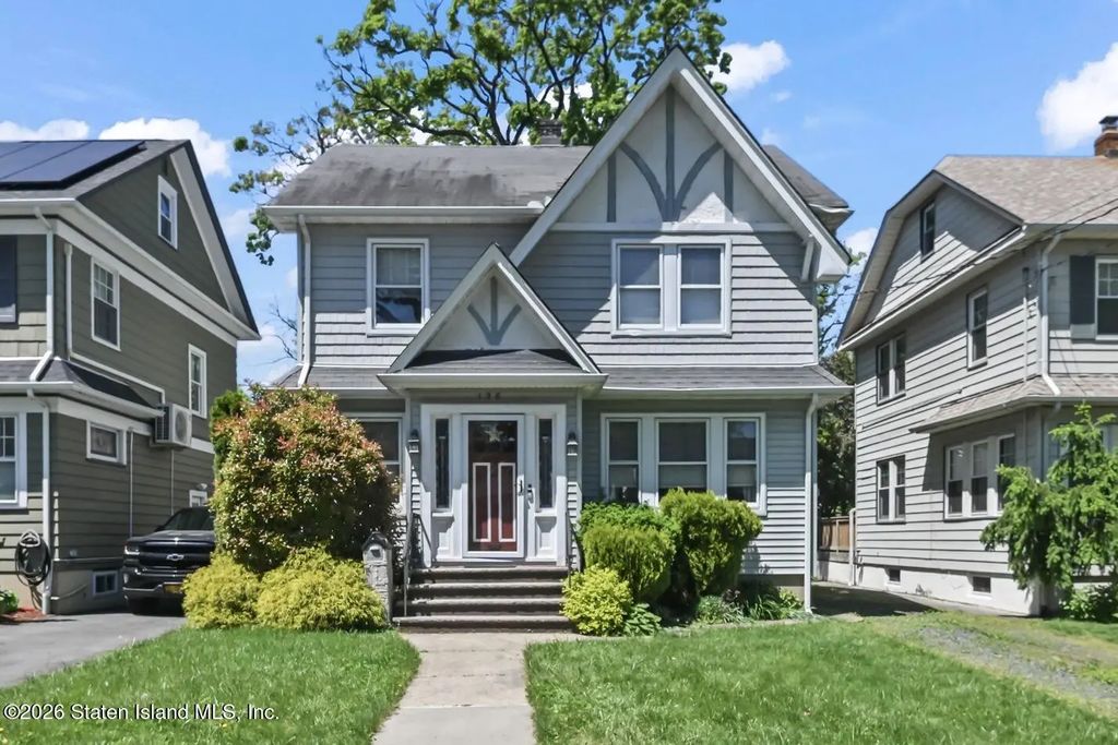 128 Crystal Avenue, Staten Island