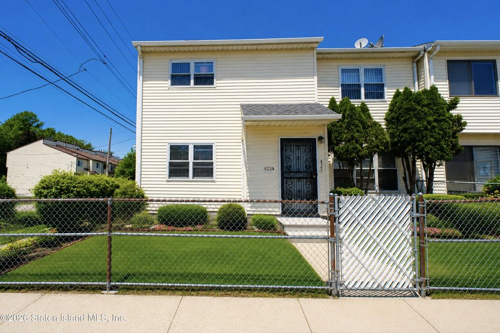 423 Weser Avenue A, Staten Island
