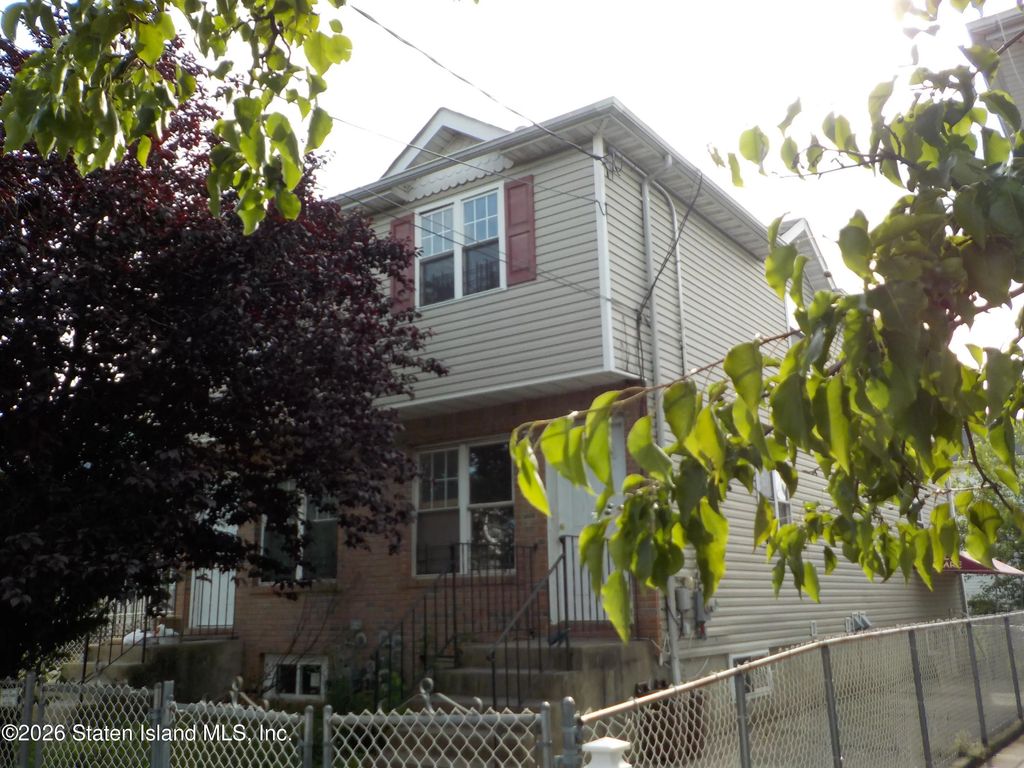 222a Granite Avenue, Staten Island