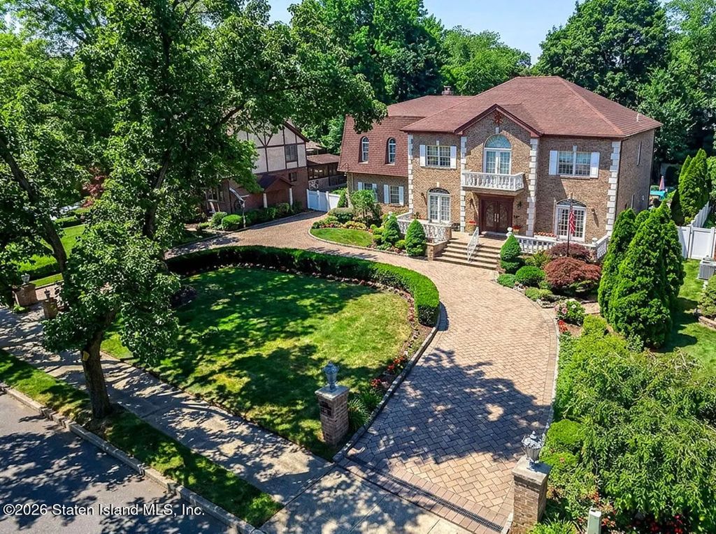 444 Sleight Avenue, Staten Island