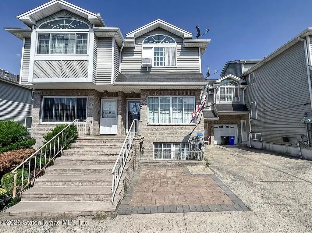 23 Latourette Lane, Staten Island