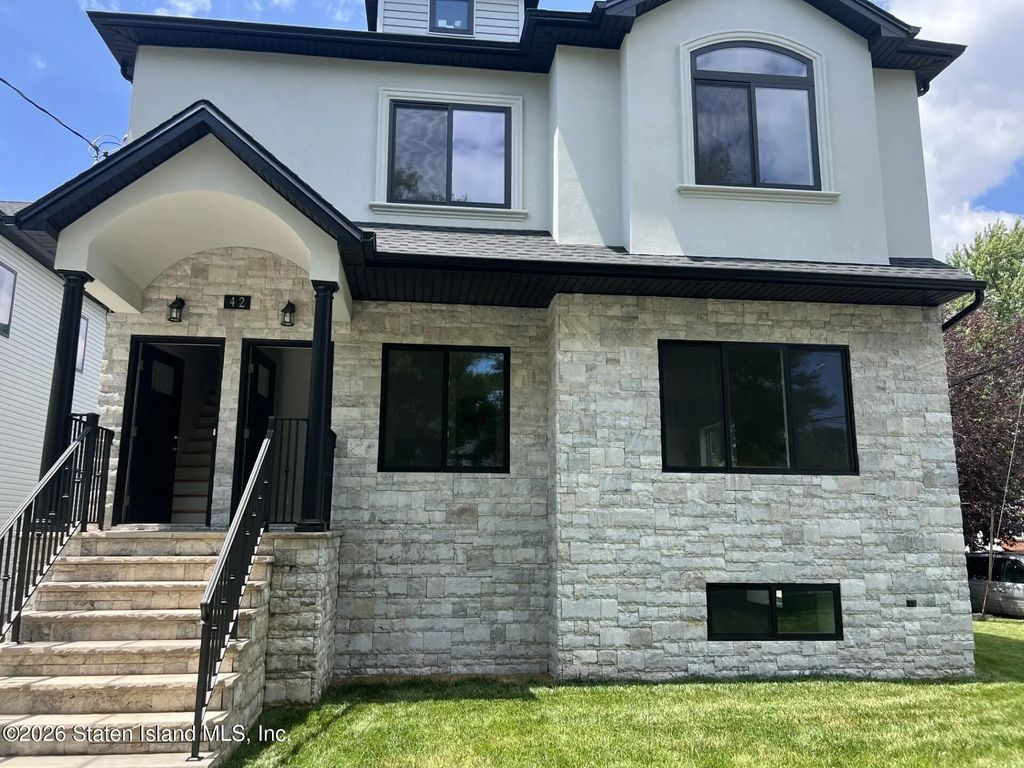 42 O Connor Avenue 2fl, Staten Island