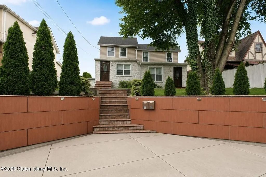31-33 Rockland Avenue, Staten Island